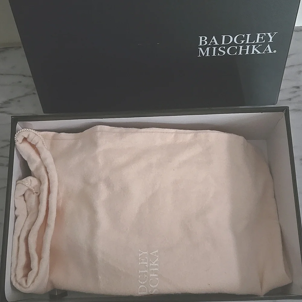 Badgley Mischka Kamilah Pointed Toe Stiletto - Picture 4 of 14